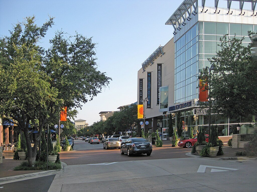 Picture of a street of Plano City